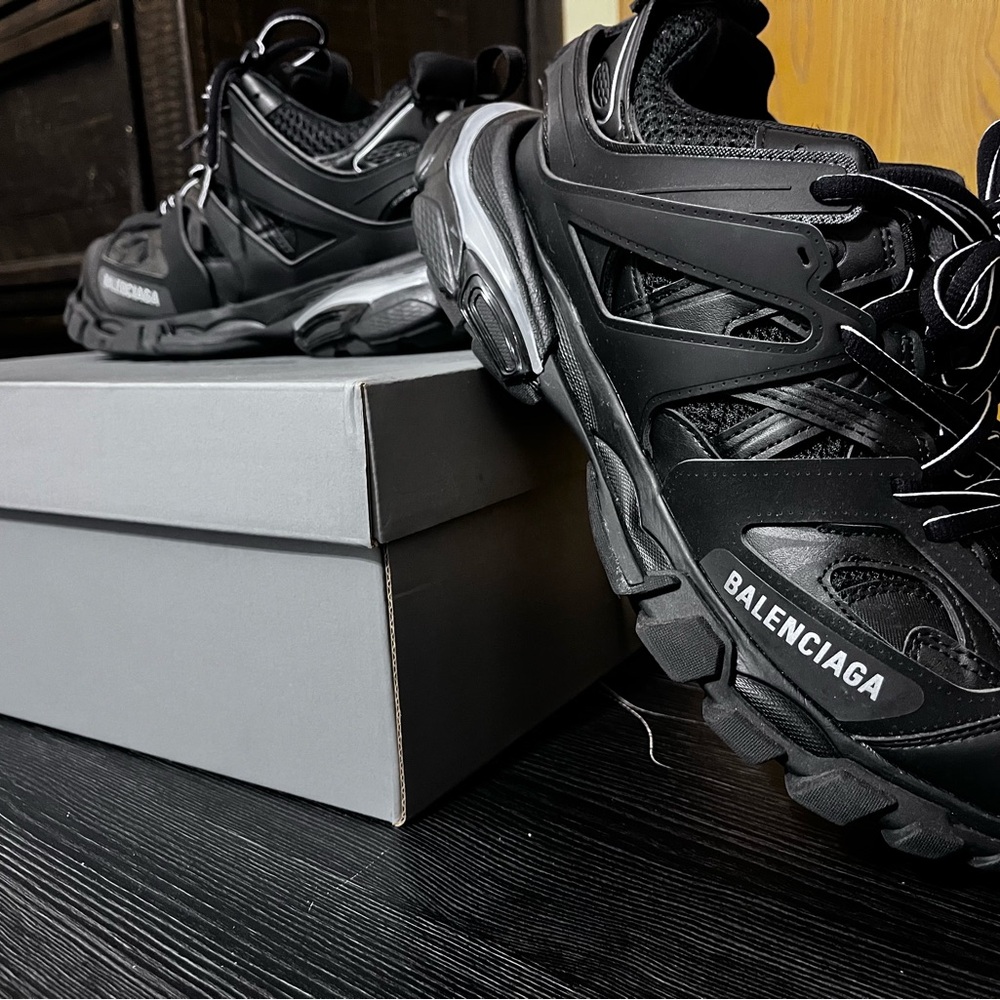 Balenciaga Men's Black Sneakers